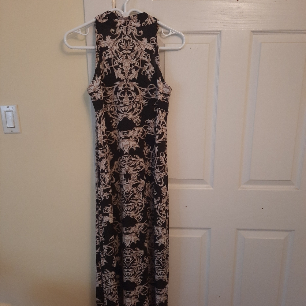Dress - Picture 4 of 4